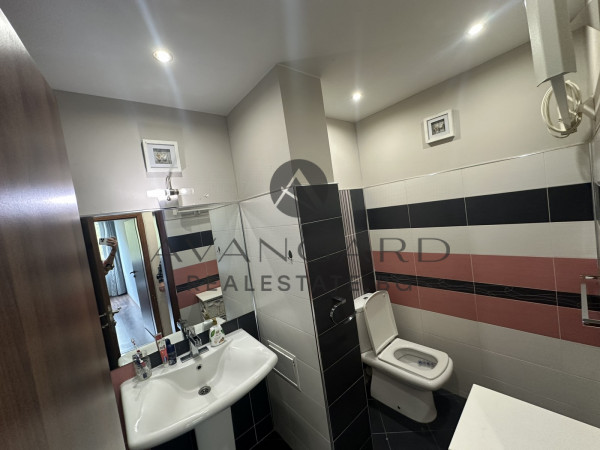 ТРИСТАЕН ОБЗАВЕДЕН С ВЪЗМОЖНОСТ ЗА ЗАКУПУВАНЕ НА ГАРАЖ/ У-ЩЕ Д. ТАЛЕВ