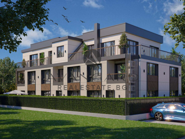 ТРИСТАЕН С ДВОР! БУТИКОВА СГРАДА! КОМАТЕВО!