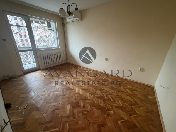 ТОП ЛОКАЦИЯ! Тристаен до ПОЩАТА