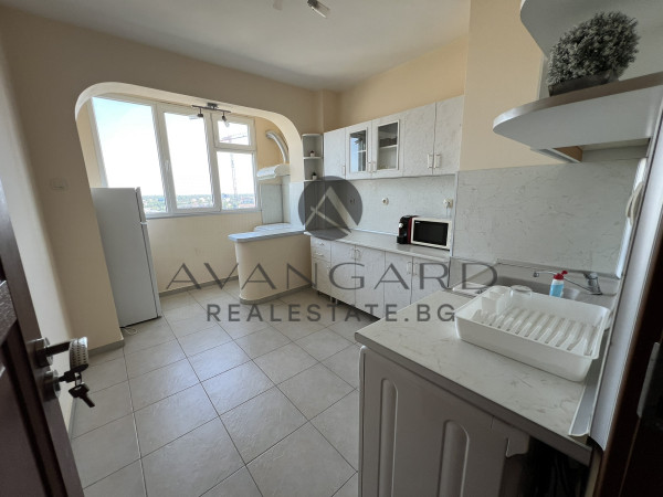 Exclusive! Dotted two -bedroom apartment