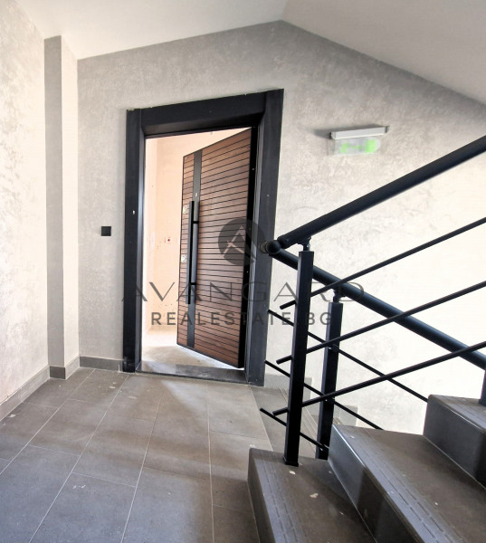 ДВУСТАЕН АПАРТАМЕНТ С ПАРКОМЯСТО