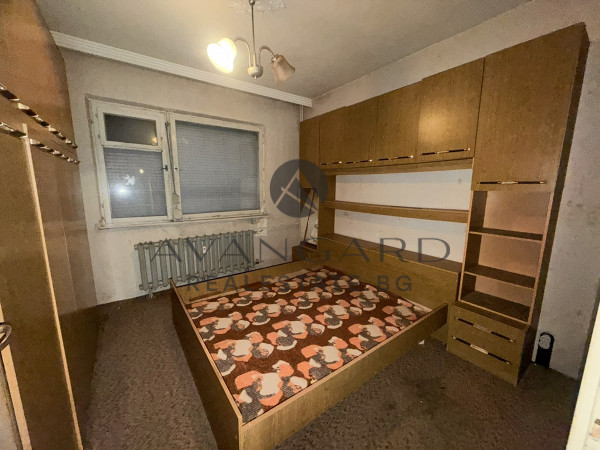 ТРИСТАЕН АПАРТАМЕНТ! ИЗГРЕВ!