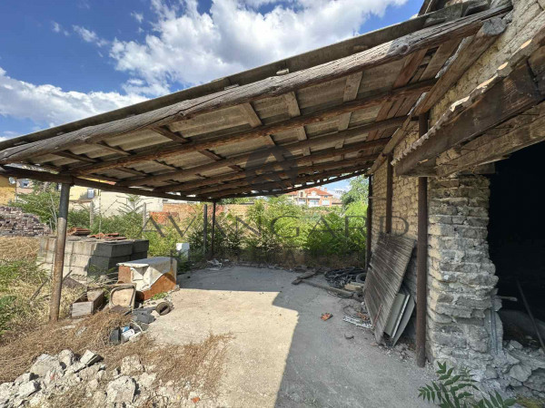 HOUSE WITH COURTYARD KRUMOVO