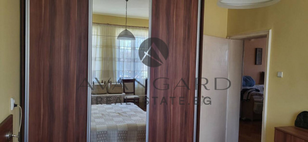 ТРИСТАЕН С ГАРАЖ ВОДНАТА ПАЛАТА