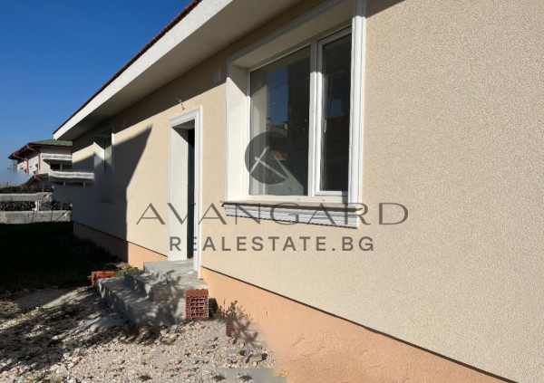 DETACHED HOUSE! BRANIPOLE!