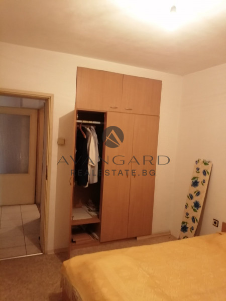 THREE-ROOM APARTMENT / KARSHIYAKA