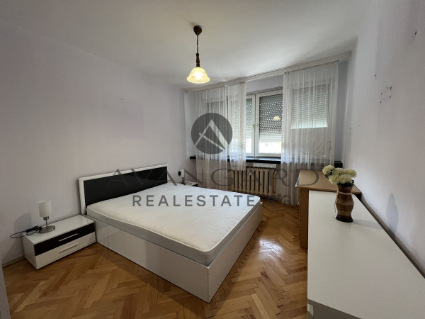 Exclusive !! One bedroom with three separate rooms!
