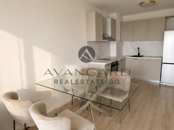 FULLY FURNISHED TWO-ROOM APARTMENT WITH ACT 16!