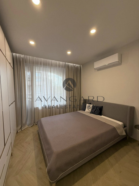 ДВУСТАЕН ОБЗАВЕДЕН! СМИРНЕНСКИ!