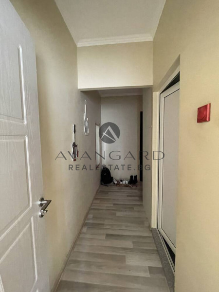 Двустаен РЕАЛНА КВАДРАТУРА