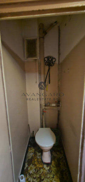 Двустаен с три отделни стаи до МОЛ Пловдив