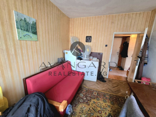 ТОП ЦЕНА!!! ТРИ ОТДЕЛНИ ПОМЕЩЕНИЯ !!! КЪРШИЯКА !!!