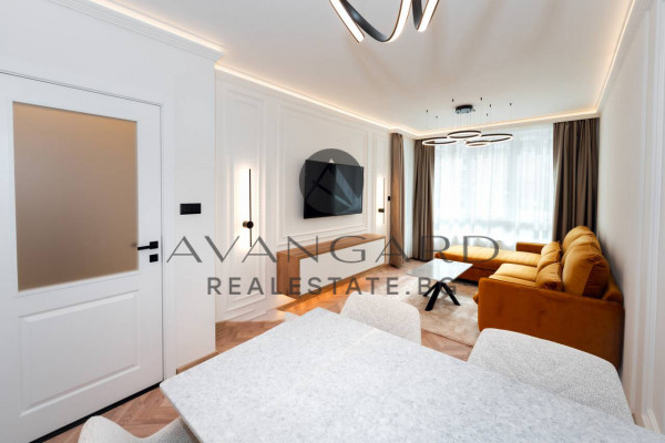 LUXURIOUSLY FURNISHED TWO-ROOM APARTMENT