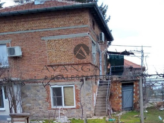 ДВУЕТАЖНА КЪЩА с.КРУМОВО
