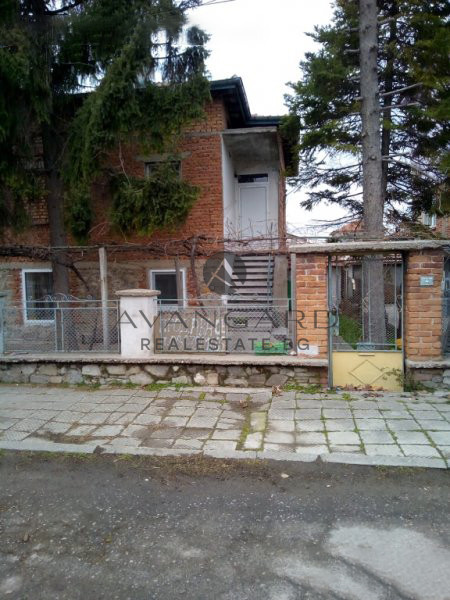 ДВУЕТАЖНА КЪЩА с.КРУМОВО