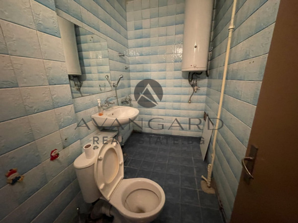 ДВУСТАЕН РЕАЛНА КВАДРАТУРА! ТРИ ОТДЕЛНИ СТАИ!!