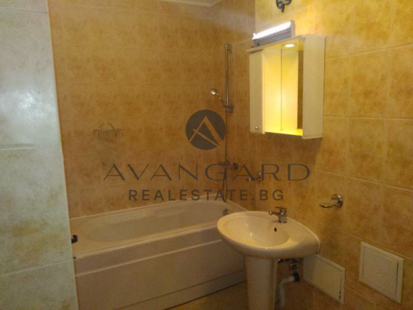 ТОП ЛОКАЦИЯ ДВУСТАЕН ПРОСТОРЕН ХЕИ